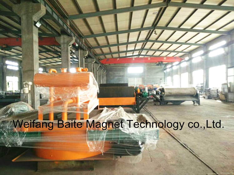 1 oil forced circulation self-cloeaning electromagnetic separator.jpg